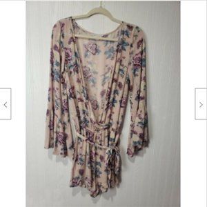 American Eagle Outfitters Floral V-Neck Romper Size M